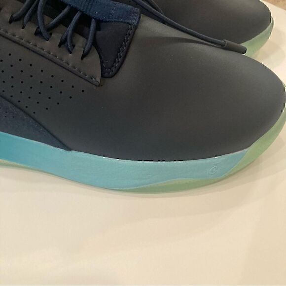 NWOB Clove Limited Edition Sneaker in Aqua Blue Size 9.5 - Picture 9 of 13